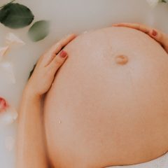 Pourquoi porter un bola de grossesse arbre de vie quand on est enceinte ?